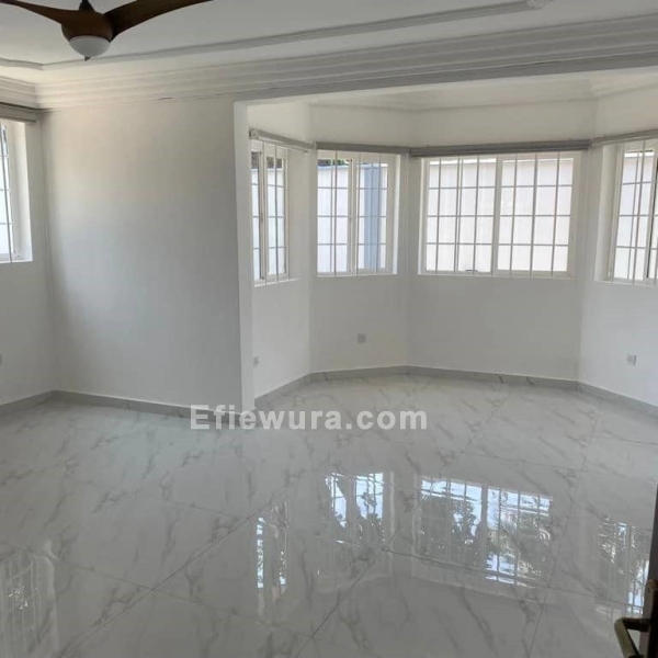 Luxurious 5 bedrooms House with BQ and swimming pool for sale at Cantonments